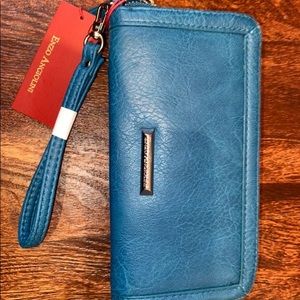 Enzo Angiolini Wallet